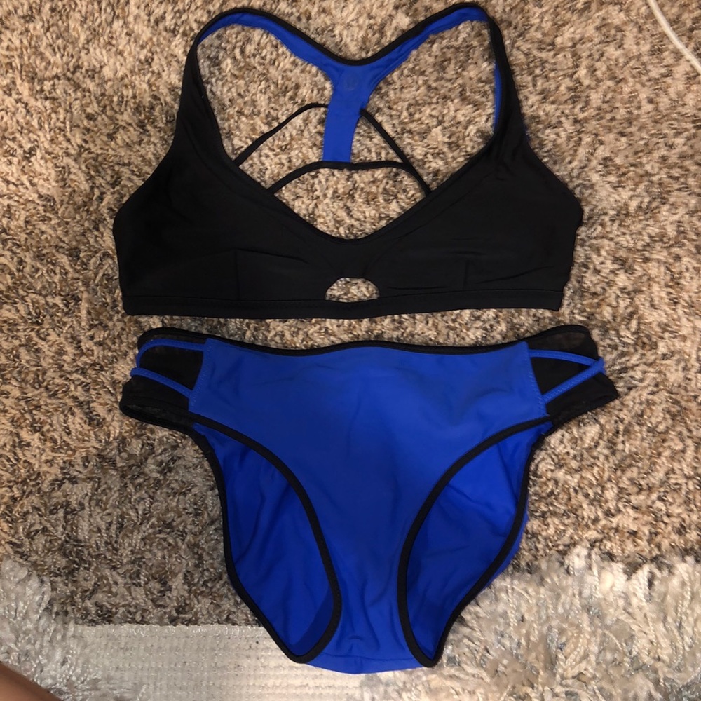 Lululemon reversible bikini